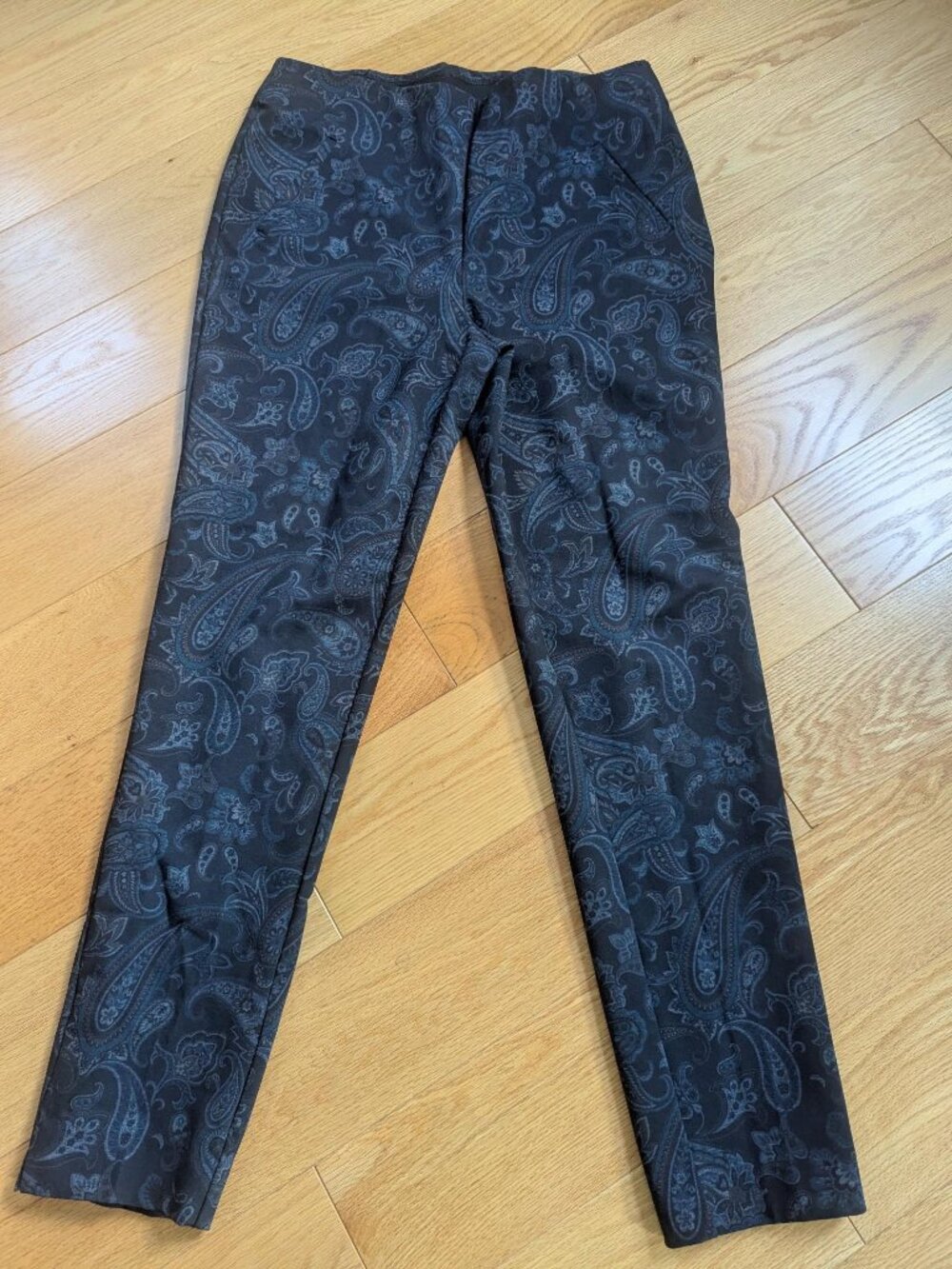 Chico's slim leg pant size 1.5